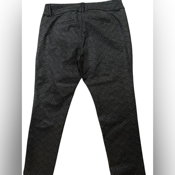 Pants - Torrid 14 Regular Trousers Slight Metallic Thread Black And Gray Zigzag Print